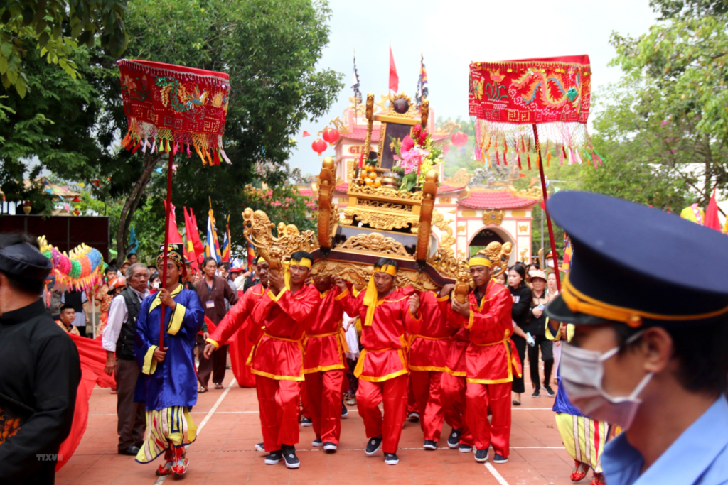 binh-thuan-dinh-thay-thim-festival-is-held-very-solemnly