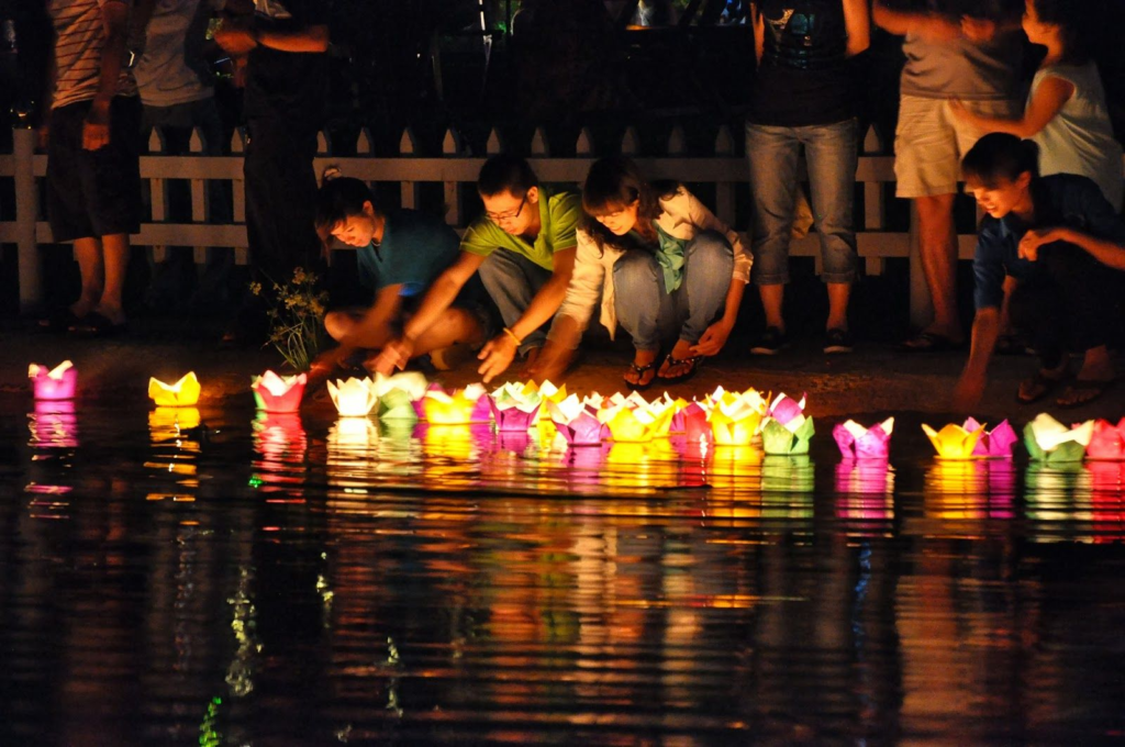 the-lantern-festival-takes-place-each-month-on-the-14th-night-of-the-lunar-month