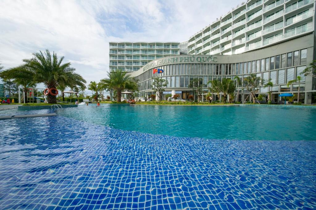 the-5-star-hotel-muong-thanh-luxury-phu-quoc