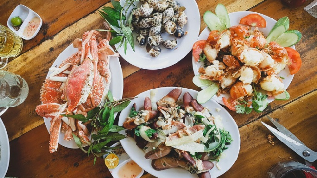 enjoy-the-fresh-seafood-at-phu-quoc