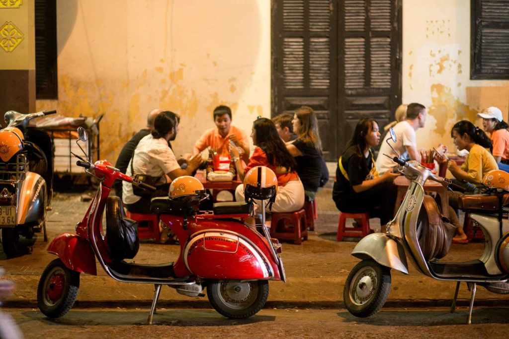 take-a-stroll-around-hoi-an-old-quarter-on-classic-motorbikes