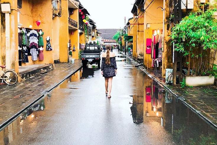 travel-hoi-an-a-z-by-yourself-at-rainy-season