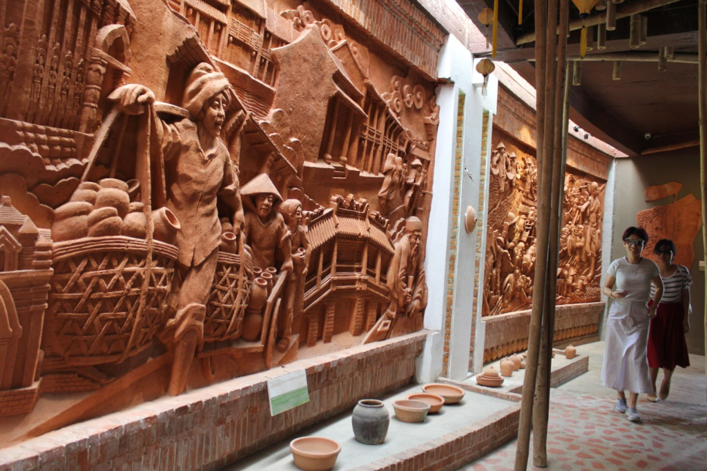 experience-pottery-making-at-thanh-ha