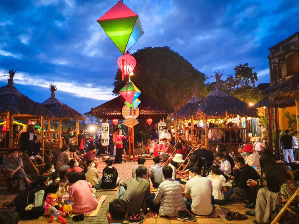 travel-hoi-an-to-experience-vietnamese-folk-games