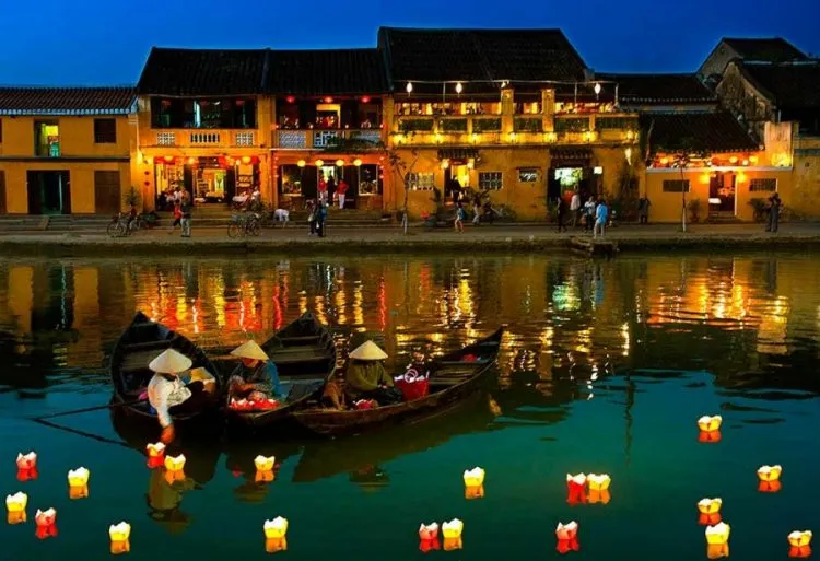 travel-hoi-an-the-beauty-of-hoi-an-ancient-town-at-night