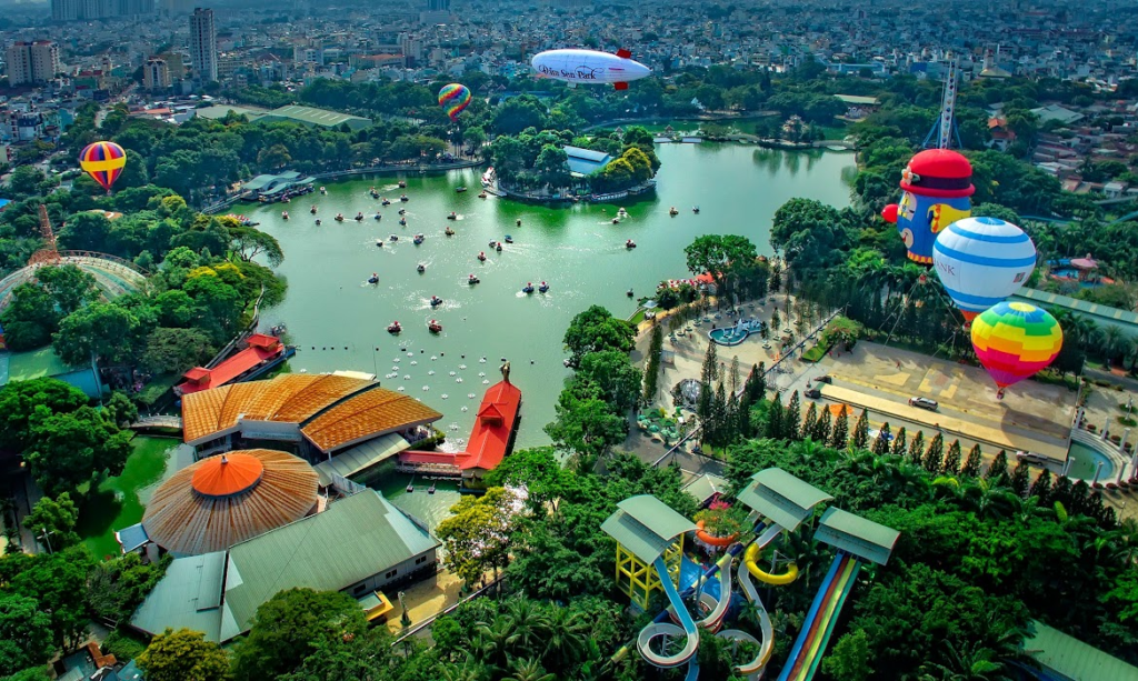 Attractions in Ho Chi Minh city - Dam Sen Water Park