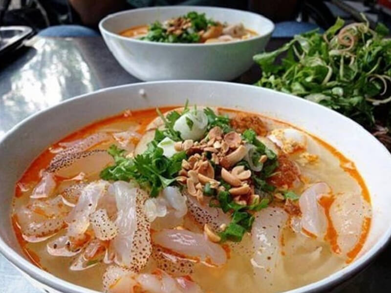 Nha Trang jellyfish vermicelli specialty 