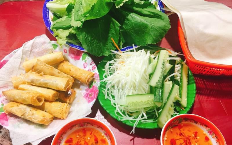What is Da Nang cuisine? Ram rolled with cabbage