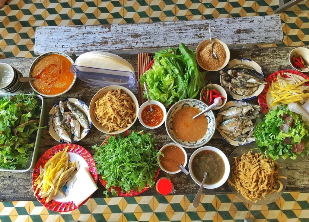 Food in Da Nang - Nam O Fish Salad